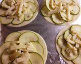 餃子の皮でズッキーニピザ作り方3写真