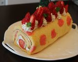 とってもキュート！苺のデコロールケーキ作り方21写真