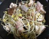 豚バラしいたけ豆もやし作り方2写真