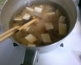簡単とろとろ！なめこと豆腐ネギのお味噌汁作り方4写真