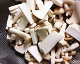 三種のきのこのガーリック炒め作り方1写真