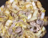 白菜大量消費♪白菜と豚肉のオイマヨチーズ作り方2写真
