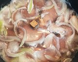 簡単♪豚ヒレ肉のデミグラスソース煮込み♡作り方3写真