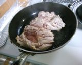 鶏もも肉のソテー！簡単赤ワインデミソース作り方2写真