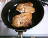 鶏もも肉のソテー！簡単赤ワインデミソース作り方3写真