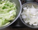 白菜と鶏肉の牛乳煮込み作り方1写真