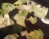 牡蠣とキャベツのオイルパスタ作り方1写真