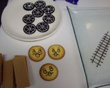 息子喜ぶ！トーマスケーキ！！作り方4写真