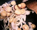 定番☆うちの煮込みハンバーグ♪作り方7写真