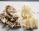 レンジで簡単☆きのこの佃煮・梅風味。作り方1写真