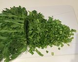 ごはんのお供に！春菊しらす炒め作り方1写真