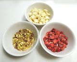 いちごとピスタチオのホワイトチョコレート作り方2写真