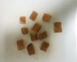 簡単)))パンの耳でお弁当のおかず作り方1写真