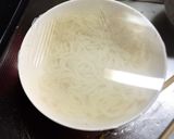 簡単 1人ﾗﾝﾁ♡生姜風味の餡掛けうどん作り方1写真