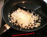 香箱蟹のトマトクリームパスタ作り方3写真