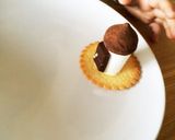 市販のチョコとマシュマロで簡単お菓子の家作り方7写真