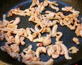 鶏皮でこってりキンピラ！作り方3写真