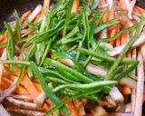 鶏皮でこってりキンピラ！作り方5写真