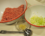 中華風挽肉の卵巻き揚げ (炸蛋捲)作り方5写真