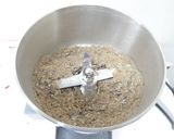 いわし煮干しの粉砕機|フリースピードミル作り方5写真