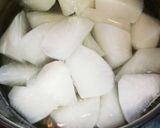 ★簡単しみしみ肉大根★作り方1写真