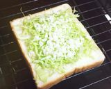 簡単トーストアレンジ♪チーズお好み焼き風作り方1写真