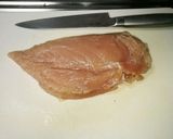 切り方で鶏胸肉が簡単に柔らかく！作り方2写真