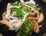 簡単！イカげそと野菜のバター炒め作り方5写真