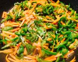 ピーマンと人参の豆板醤きんぴら作り方1写真