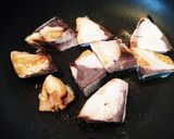 簡単！！すき焼きのタレでブリ大根☆作り方1写真