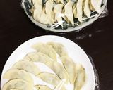 我が家の定番！野菜たっぷり餃子作り方2写真