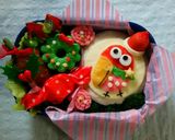 クリスマス弁当　キョロちゃんサンタ作り方12写真