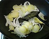 じゃがいもと玉ねぎの和風ソテー作り方3写真