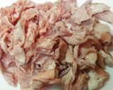 酒のお供に　鶏皮の辛味噌炒め作り方1写真