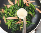ほうれん草とギョニソのにんにく塩麹炒め作り方4写真