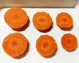 人参の花型飾り切り作り方1写真
