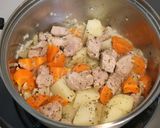 簡単!トマト缶で煮込む、トマト鍋!作り方6写真