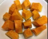 かぼちゃとベーコンのほっこりお味噌汁作り方1写真