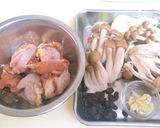 鶏モモ肉と茸の赤ワイン仕立て作り方1写真