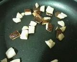 椎茸とジャガイモでバター醤油味の温サラダ作り方2写真