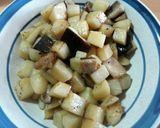 椎茸とジャガイモでバター醤油味の温サラダ作り方6写真
