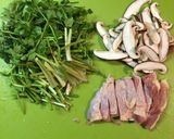 年越しに☆シャキッとセリの鶏蕎麦。作り方1写真