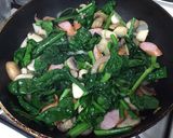ちぢみほうれん草とキノコのニンニク炒め作り方10写真