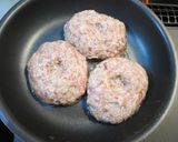 玉ねぎたっぷり！豚肉ハンバーグ作り方6写真