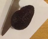 包丁だけでアボカドの簡単皮むき&カット作り方1写真