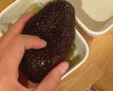 包丁だけでアボカドの簡単皮むき&カット作り方5写真