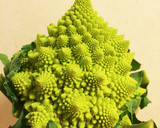 エビとロマネスコのわさびマヨ和え作り方1写真
