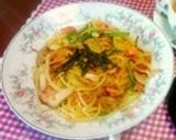 鮭と蒲鉾で和風パスタ（バター醤油味）作り方10写真