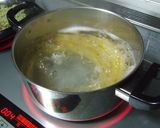 余った餃子の具で中華風パスタ☆作り方4写真