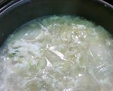 白菜と卵と鮭フレーク入りスープ作り方3写真